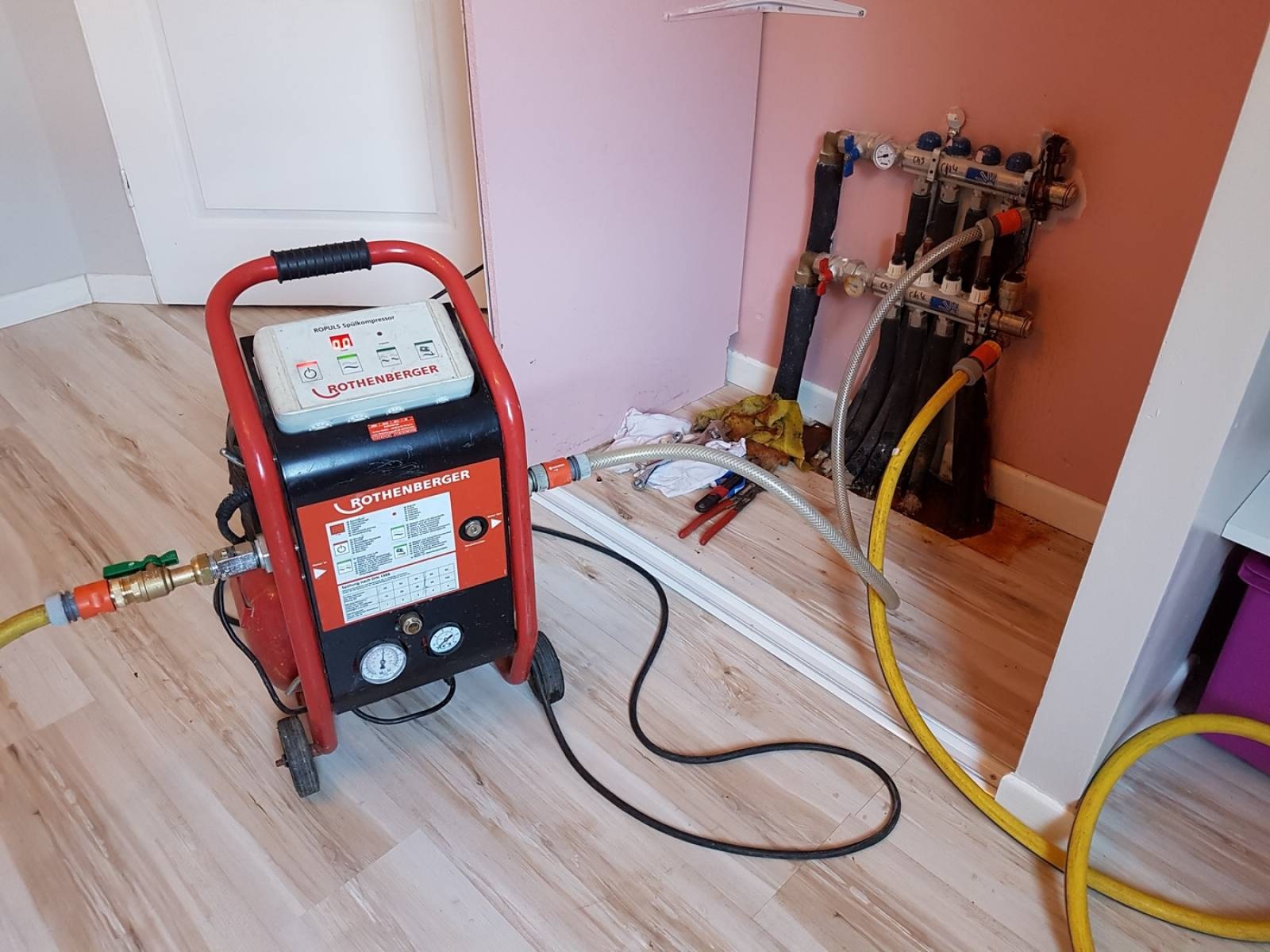 Ümraniye Site Vaillant Hermetik Şofben Kombi Bakımı